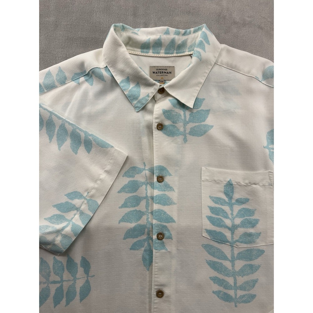 Quiksilver Button Up Men 2XL White Blue Leaf Waterman Comfort Fit Beach Exc